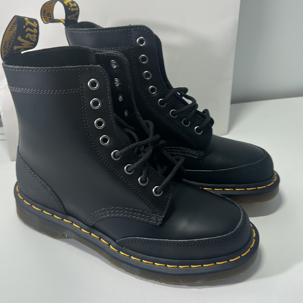 Dr Martens 1460 Guard Panel Leather Lace Up Boots Mens size 7